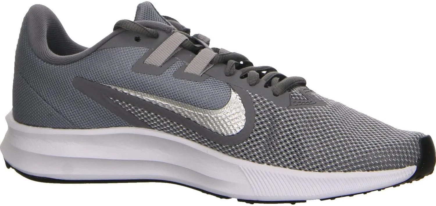 Nike Women's Flex Trainer 4 Sneaker
