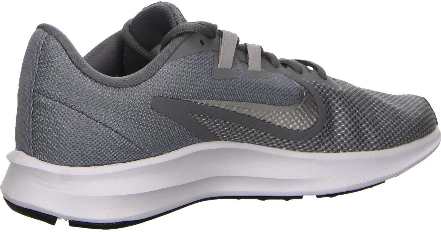 Nike Women's Flex Trainer 4 Sneaker
