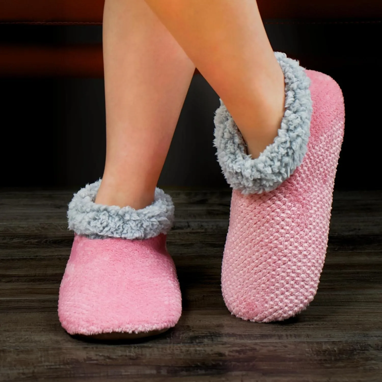 Soft Fuzzy Slippers for Women Indoor, Warm Furry House Sock Shoes Fluffy Lined, Bedroom Booties Non-Slip Gripper Soles, Winter Cozy Christmas Gifts